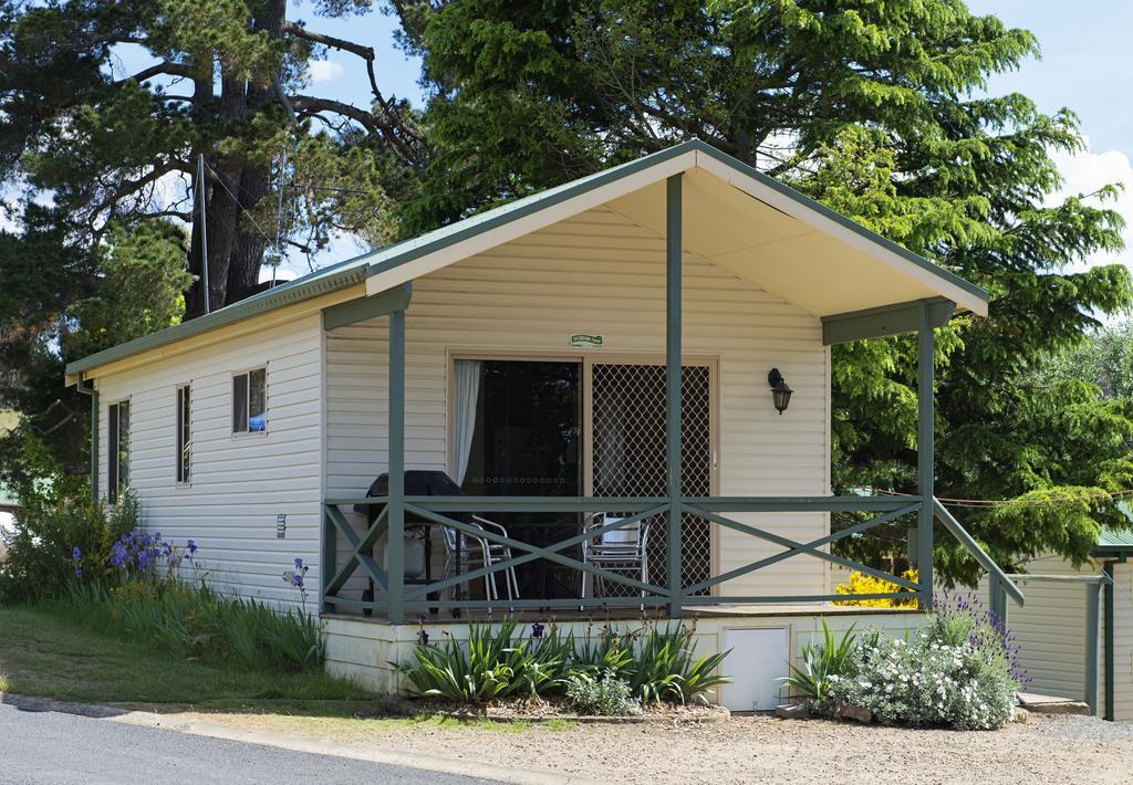 Rainbow Pines Tourist Caravan Park Adaminaby Bagian luar foto