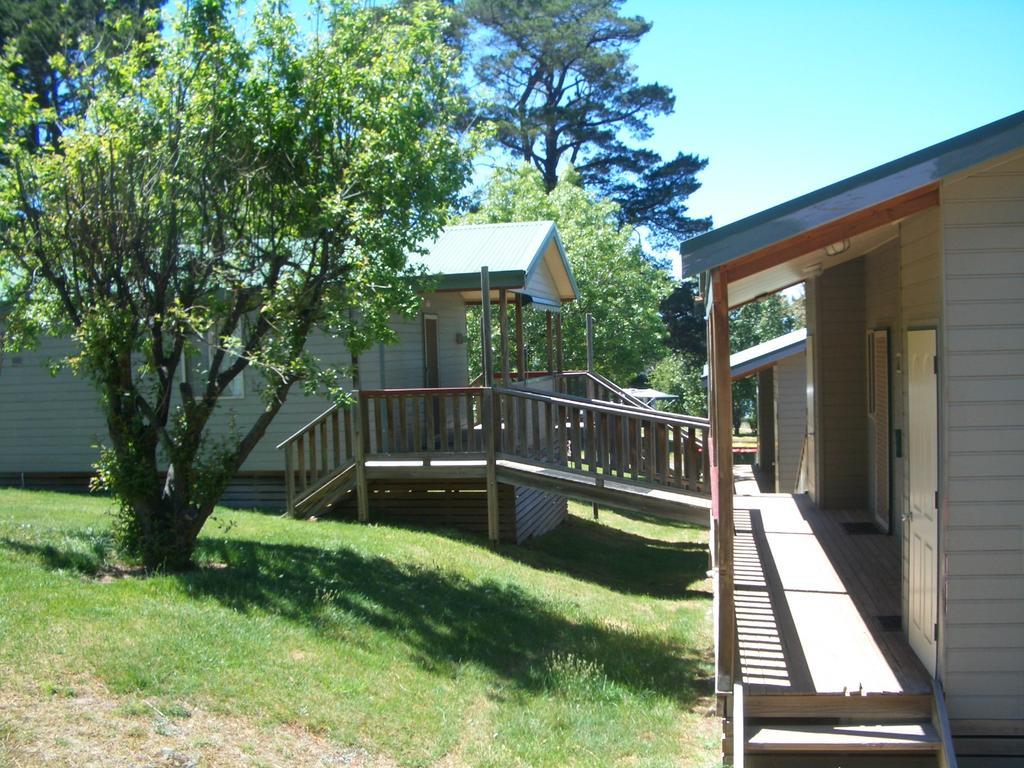 Rainbow Pines Tourist Caravan Park Adaminaby Bagian luar foto
